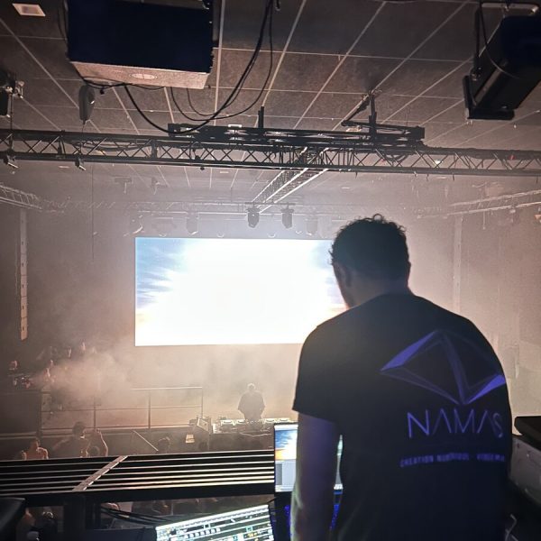 20250404_225141146_iOS