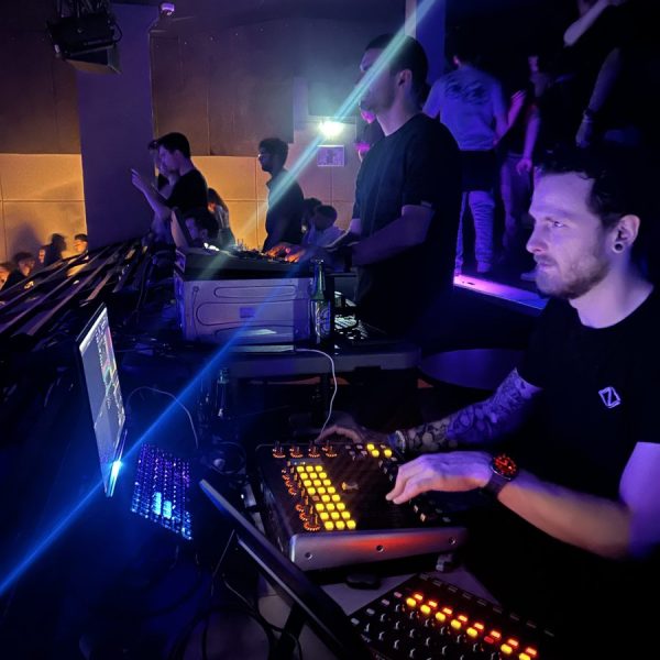 20250405_031402903_iOS